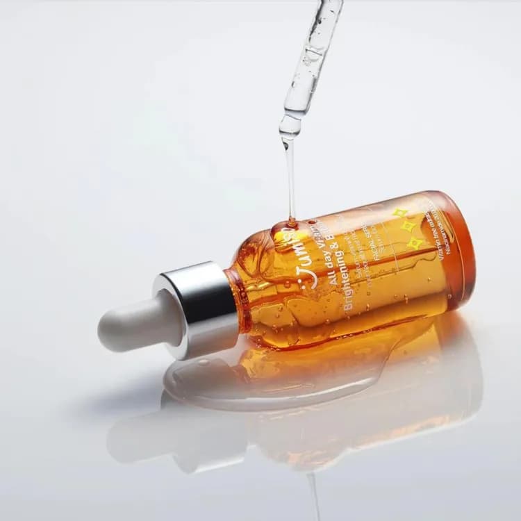 Jumiso ll Day Vitamin Brightening & Balancing Facial serum 30ml