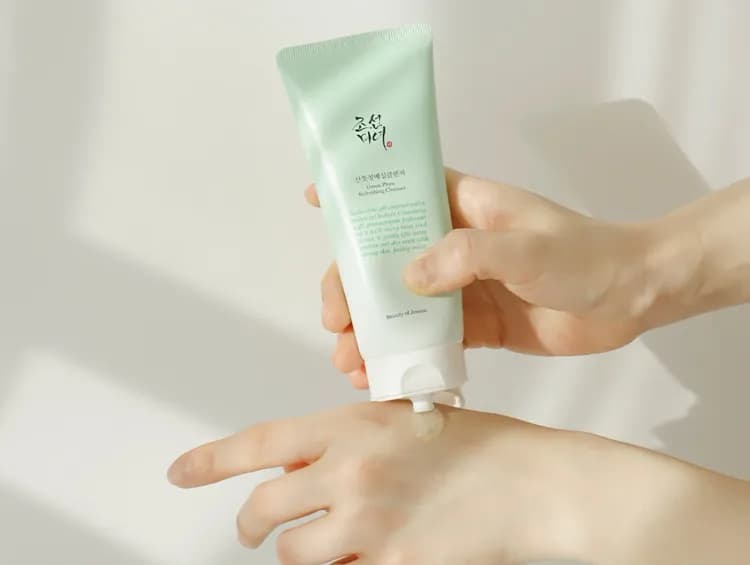 Boj Green Plum Refreshing Cleanser 100 Ml