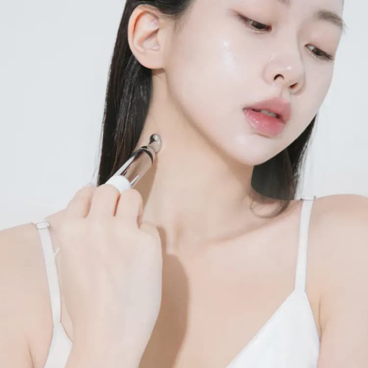 Heveblue Black Yuja Bean Lifting Auto Eye Cream 15ml