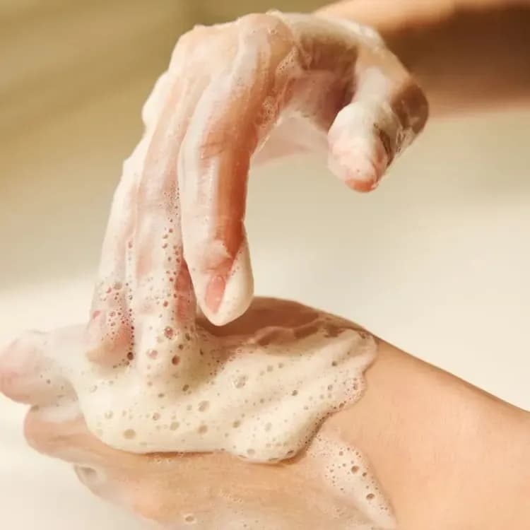 Skin1004 Madagascar Centella Ampoule Foam 125ml