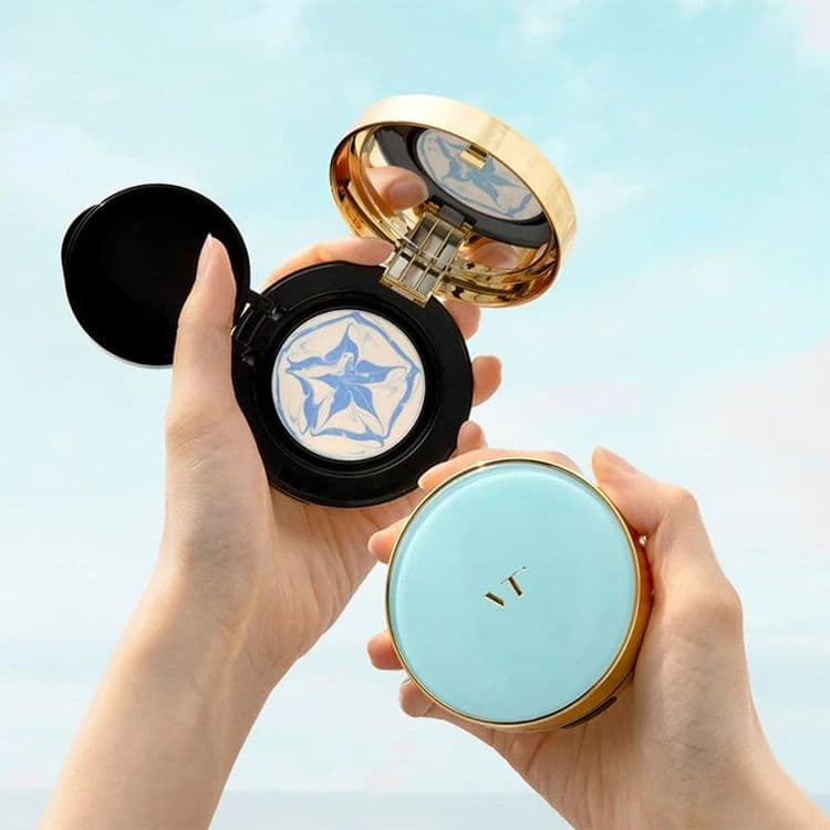 Vt Cosmetics Essence Pact