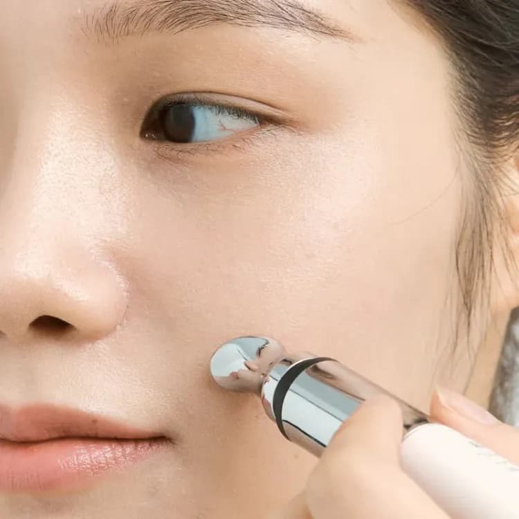 Heveblue Black Yuja Bean Lifting Auto Eye Cream 15ml