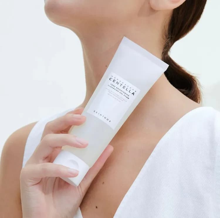 Skin1004 Tone Brightening Cleansing Gel Foam 125ml