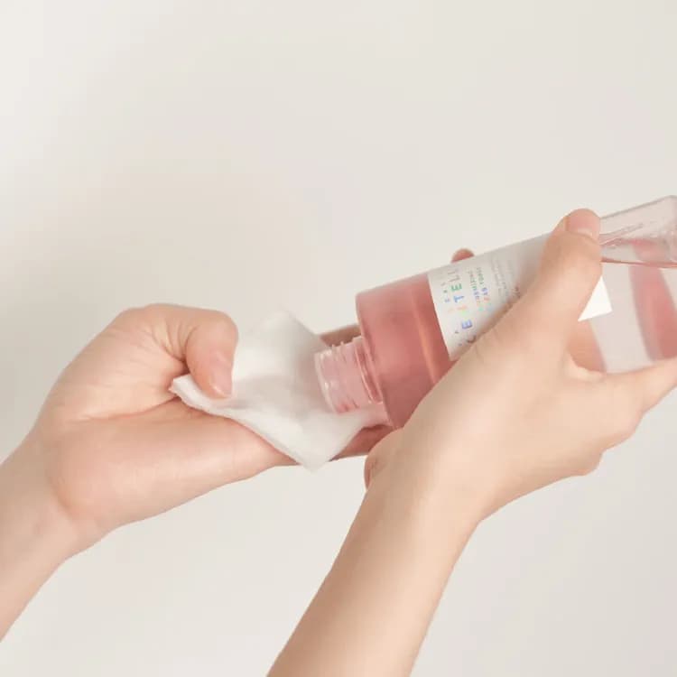 Skin1004 Poremizing Clear Toner 210 Ml