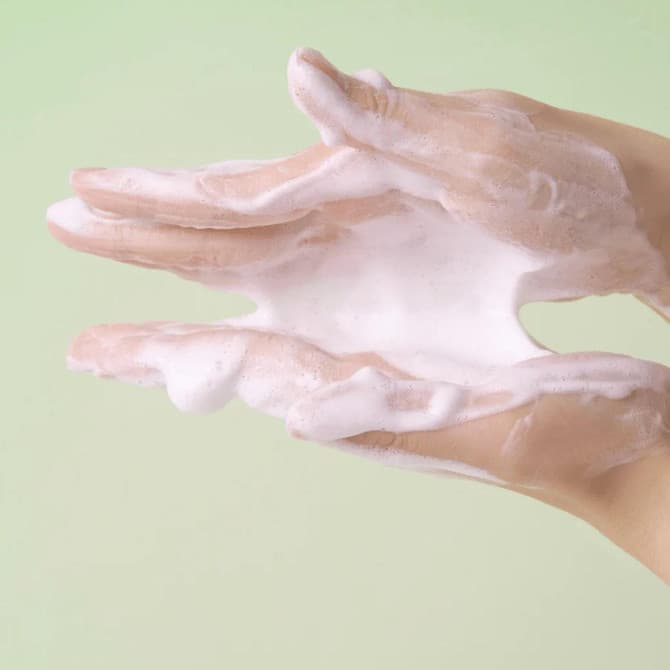 Skin1004 Madagascar Centella Tea-trica Bha Foam 125ml